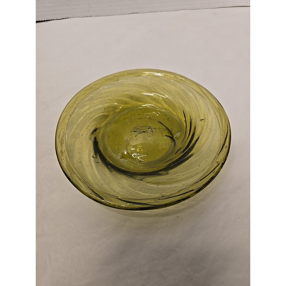 Green Swirl Shallow Bowl Plate Handblown Glass 7 Inches